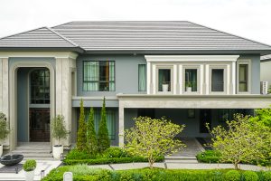 EP.2292 รีวิว Grand Bangkok Boulevard กรุงเทพกรีฑา บ้านเดี่ยวหรูสไตล์ Modern Classic ฟังก์ชัน Double Master Bedroom ใกล้ ARL ลาดกระบัง และสนามบินสุวรรณภูมิ เริ่ม 30-45 ล้านบาท*